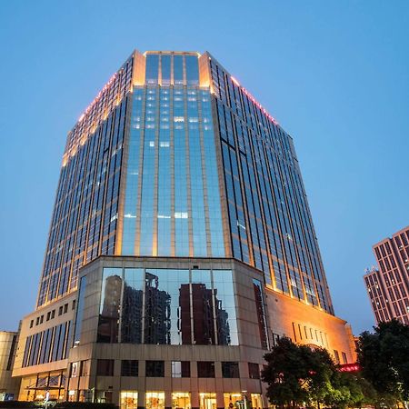 Отель Crowne Plaza Wuhu Экстерьер фото