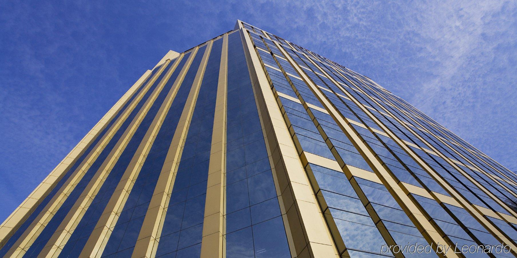 Отель Crowne Plaza Wuhu Экстерьер фото