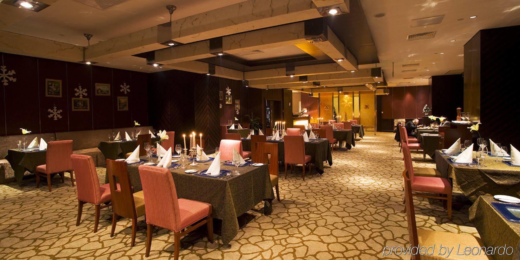 Отель Crowne Plaza Wuhu Экстерьер фото