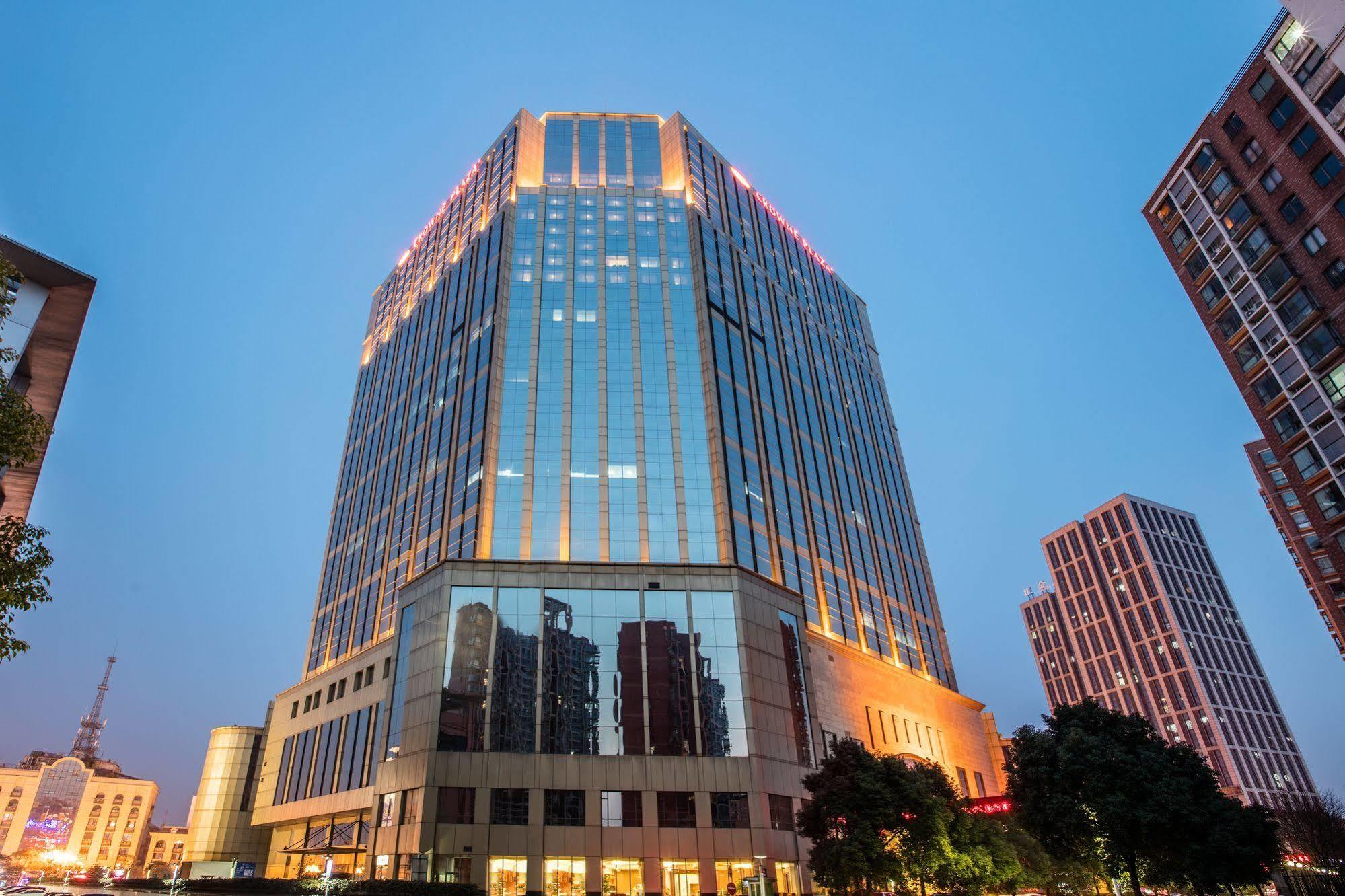 Отель Crowne Plaza Wuhu Экстерьер фото